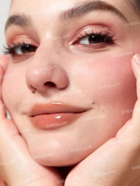 Твердий блиск для губ Sheglam Pout-Perfect Shine Lip Plumper Walk On The Beach, 2 г 6931611300552 фото